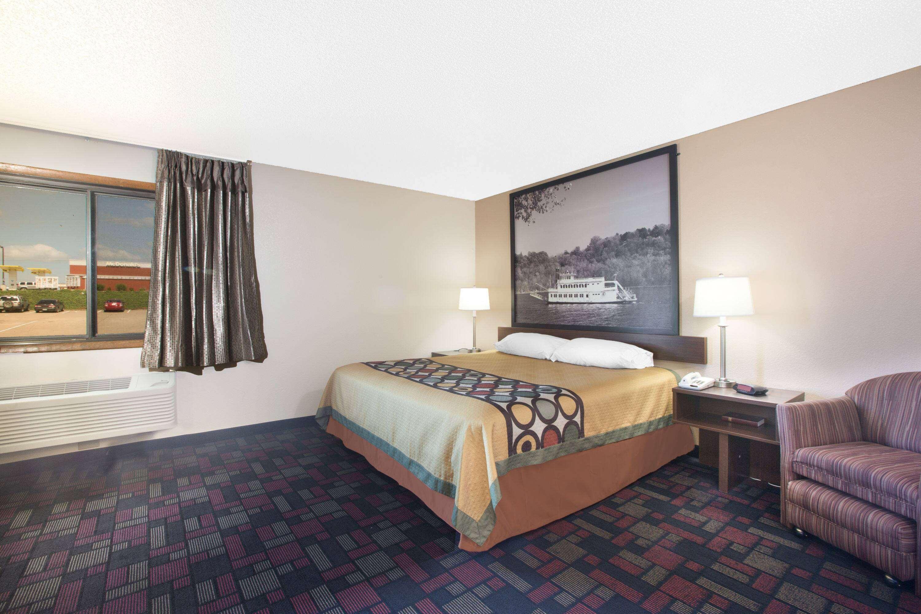 Super 8 By Wyndham Boonville Luaran gambar
